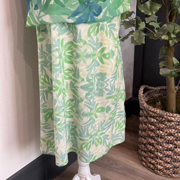 Cabi Green Leaf Print Sleeveless Dress - Picture 5 of 10